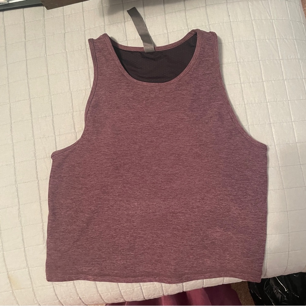 Vuori Womens Elevation Plyo Tank, Small, Purple Heather - with support pads